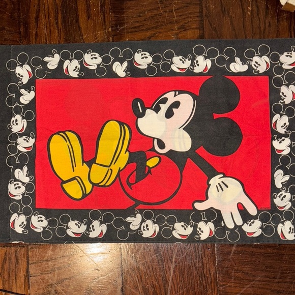 Vintage Mickey Mouse Red and Black pillowcase - Picture 1 of 7